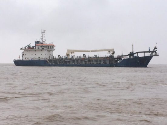 TRAILING-SUCTION-HOPPER-DREDGER5500-M3-Suction-Water-Flow-11800-M3-2500-M3HR-